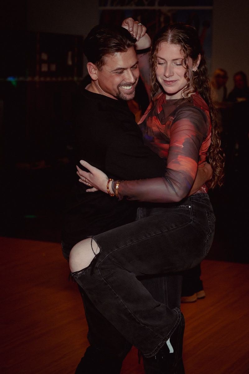 Jordi en Charissa, kizomba bij Tropical Salsa